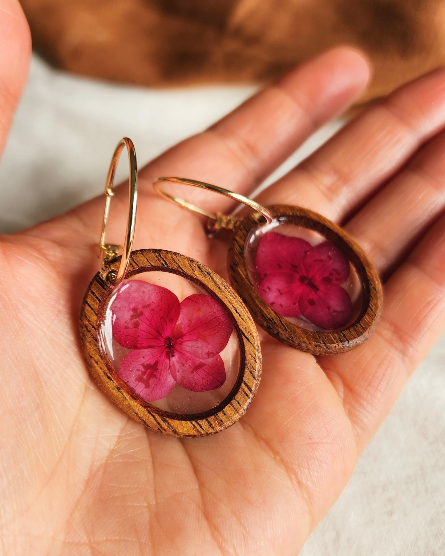 Floral Femmes - Pink Hearts